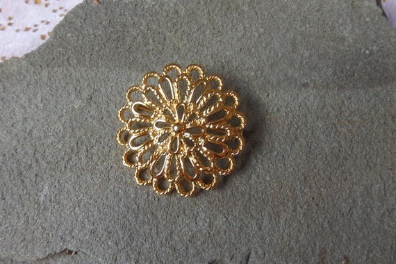 Napier Vintage Brooch/Pin Gold Tone Flower Signed… - image 2