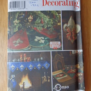 Vintage Simplicity Home Decorating Tree Skirt Ornament Stocking Table Runner Craft sewing Pattern Uncut #8475