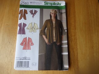 Cartamodello Simplicity U5 (Taglie 16-24) Per Top E Pantaloni - Abbigliamento Donna, Modello SS9270U5