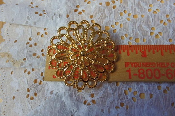 Napier Vintage Brooch/Pin Gold Tone Flower Signed… - image 5