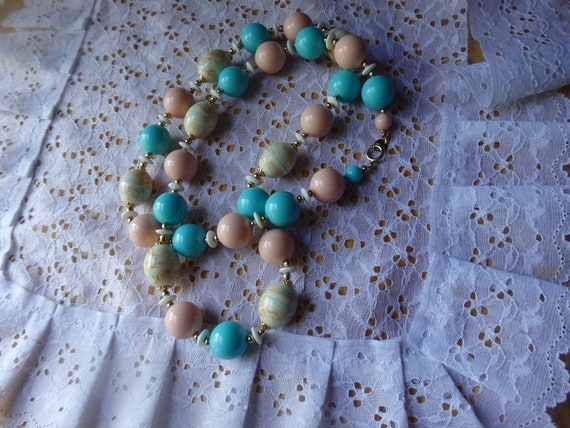 Vintage Japan Bubble Gum Beaded Necklace Statemen… - image 1