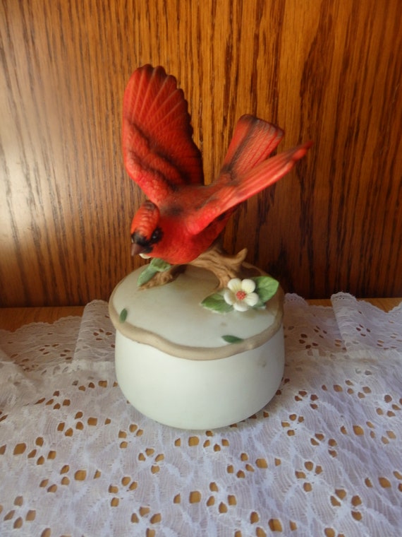 Vintage Enesco Cardinal Trinket Box Decoration Tri