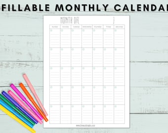 Könnte beinhalten: Ein weißer, ausfüllbarer Monatskalender mit einem Raster für jeden Wochentag. Der Kalender trägt oben den Text "FILLABLE MONTHLY CALENDAR". Eine Sammlung farbiger Marker in verschiedenen Farben ist auf der linken Seite angeordnet.