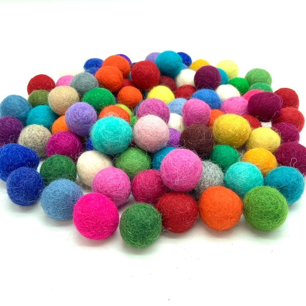 100% Natural Felt Pom Pom balls, 2 cm size. Made with Premium New Zealand wool. High Density and Great Quality.