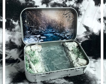 Frozen River  - Handmade Diorama in a Tin [Pocket Size Wilderness #40]