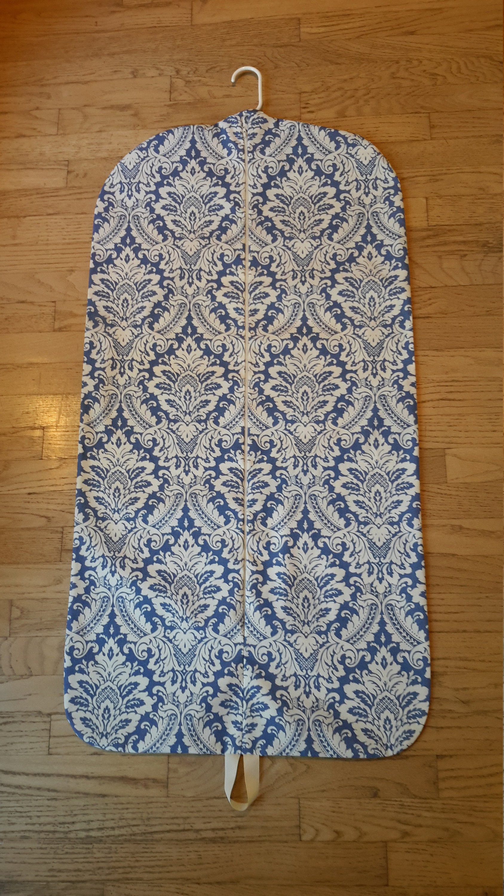 women's hanging garment bag