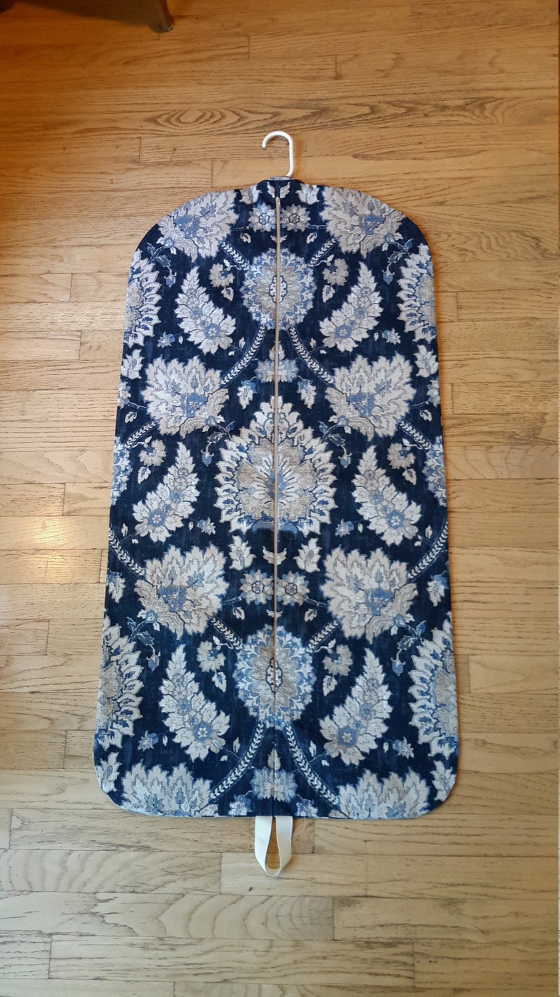 Carry It Well Womens Navy Paisley Medallion Hanging Garment Bag
