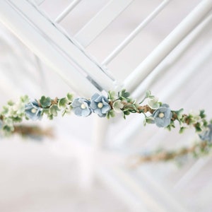 Kwiatowy wianek na głowę do ślubu, ślubny wianek ze sztucznych kwiatów zdjęcie 1
