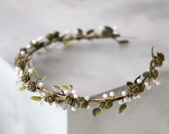 Green flower headband for wedding, greenery flower crown, bridal floral crown for bride or bridesmaids, dainty headpiece flower girl