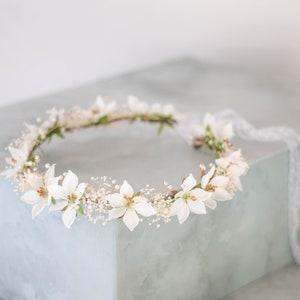 Ivory white flower crown wedding, baby's breath crown, dainty flower crown bridal shower, white floral headband, adjustable floral crown