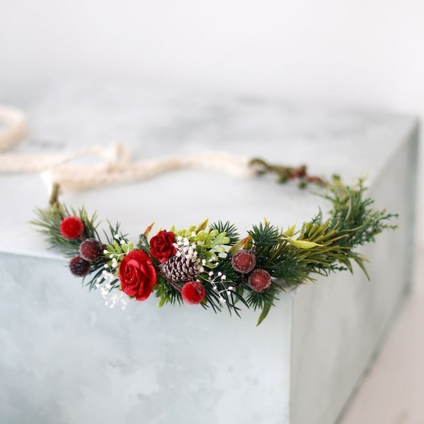Red green flower crown, winter hair wreath, christmas flower crown, winter hair accessories, red hair crown, rustic wedding headpiece