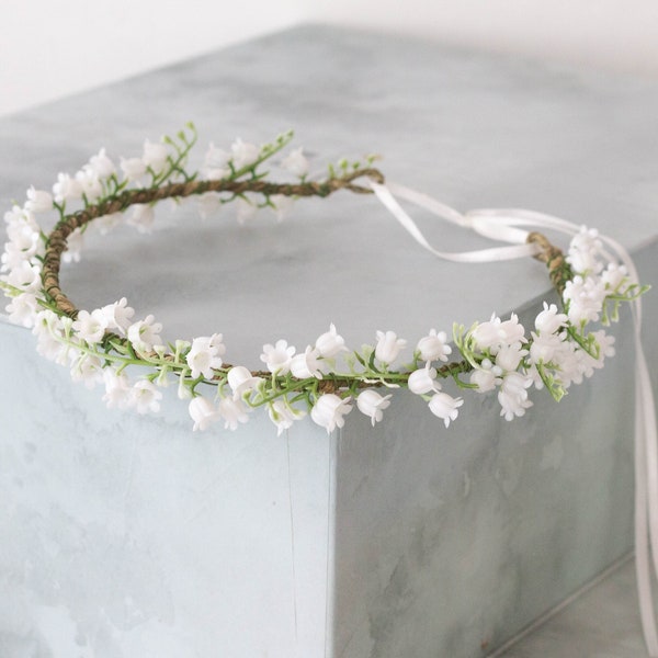 Lily of the valley flower crown, white flower head wreath wedding, dainty flower crown, woodland wedding headband, flower crown for girls