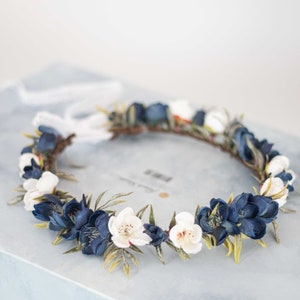 Navy blue white flower crown wedding, navy flower headband, bride bridesmaid flower girl headband, blue hair wreath maternity photoshoot