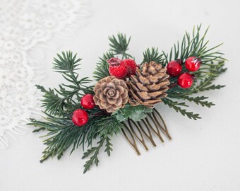 Winter wedding hair accessories, rustic flower hair comb, pine cone hair clip, forest flower hair comb, evergreen hairpiece, bride hairclip