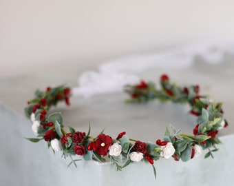 Red white flower crown wedding, dainty floral wreath for bride or bridesmaids, flower girl halo with eucalyptus leaves, dainty hair wreath