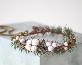 Woodland flower crown, forest hair wreath, white green flower crown, winter hair accessories, pine cone wedding headpiece, xmas headband