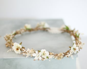 Couronne de fleurs de mariage en fleurs naturelles séchées et fleurs en papier