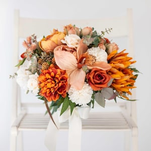 Burnt orange ivory bridal bouquet, boho flower set wedding, teraccota rust rose bouquets for bride and bridesmaid, fall autumn boutonniere