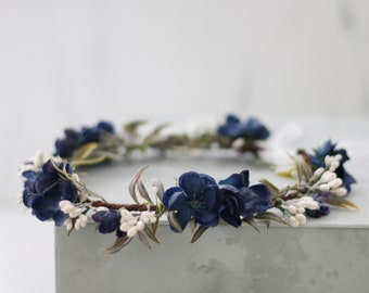 Navy blue white flower crown wedding, dark hair wreath, boho bride crown, bridal rustic crown, woodland floral crown, navy flower girl halo