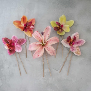 Haarnadel mit bunte tropische Blumen, Hochzeit am Strand