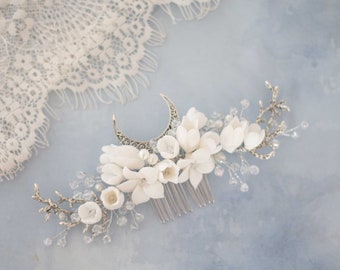 Crescent moon hair comb wedding, celestial hair piece, pure white flower comb, bridal comb, crystal flower comb, rustic floral hair comb