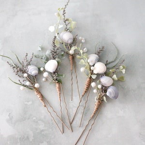Hair pins with seashells, beach wedding hair pins, faux pearl hair clip, bridal hair pins, mermaid hair piece bride or bridesmaid
