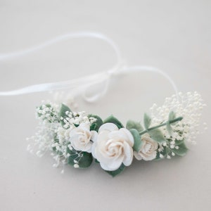 Off white wrist corsage, rustic wedding bracelet, white flower corsage, apple blossom flower bracelet for mothers bridesmaids flower girls