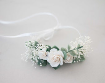 Off white wrist corsage, rustic wedding bracelet, white flower corsage, apple blossom flower bracelet for mothers bridesmaids flower girls