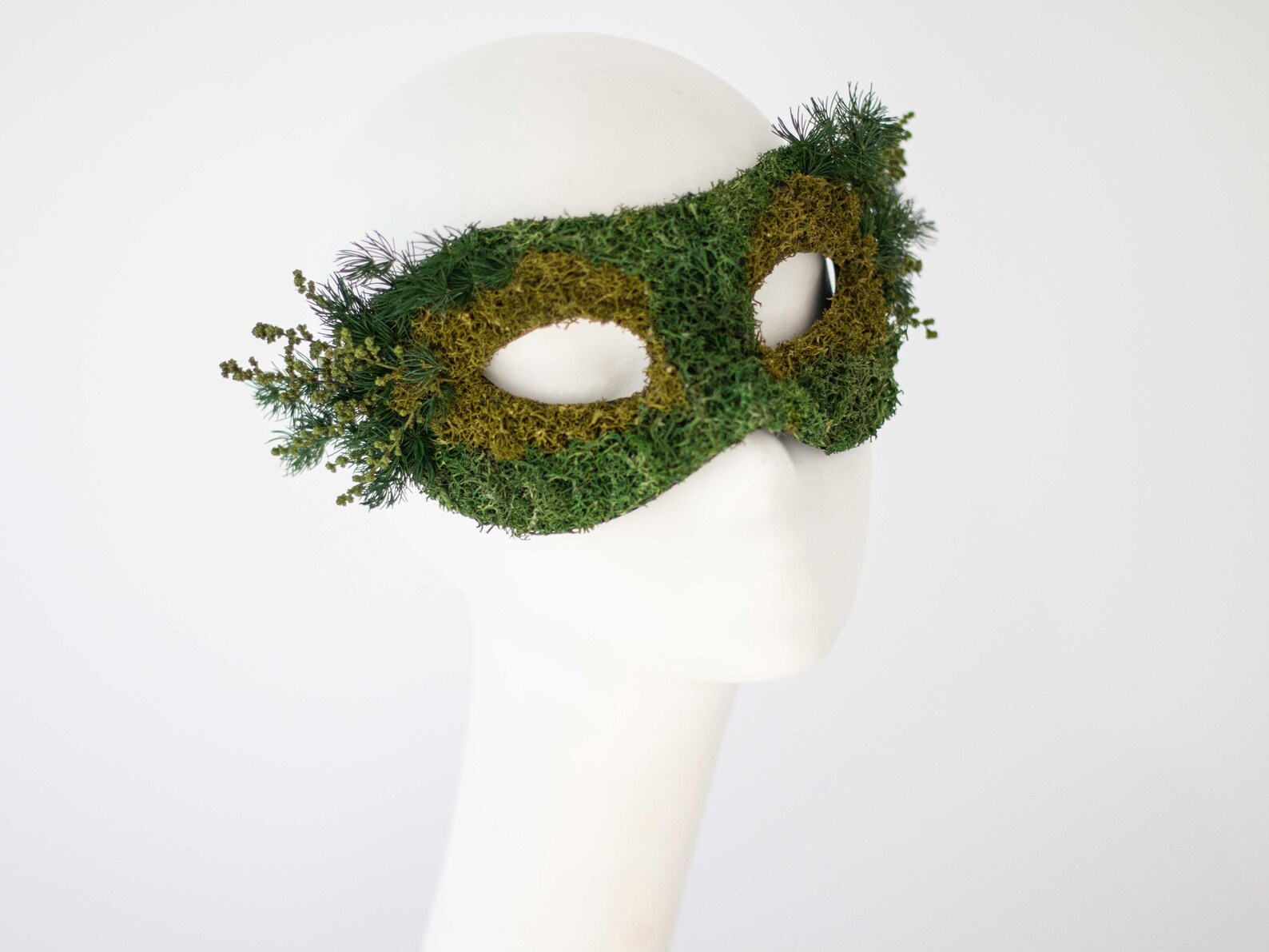 Green Moss Masquerade Mask: Woodland Elven Cosplay, Adult Carnival Mask ...