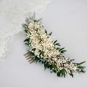 Bridal hair comb, babys breath hair comb, ivory flower comb wedding, dried flower hair comb, baby's breath bridal comb, rustic hair comb