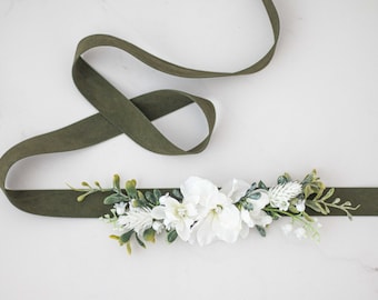 Green white flower belt for wedding dress, flower sash for baby shower, flower belt for pregnancy, flower girl belt and flower crown