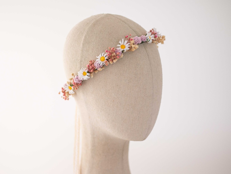 Meadow flower crown, dried flower crown for wedding, purple pink flower halo, preserved floral crown, dainty flower headband, flower girl imagem 5