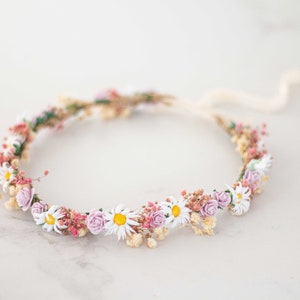 Meadow flower crown, dried flower crown for wedding, purple pink flower halo, preserved floral crown, dainty flower headband, flower girl imagem 8