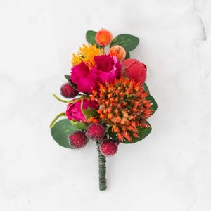 Colorful boutonniere for men, wedding flower boutonniere groom, bohemian flower boutonnière grooms men, prom boutonnieres button hole