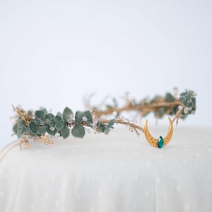 Crescent moon crown, eucalyptus elven tiara, fantasy wedding headpiece, gold green elf crown, fairy costume, fairytale halo, elven circlet