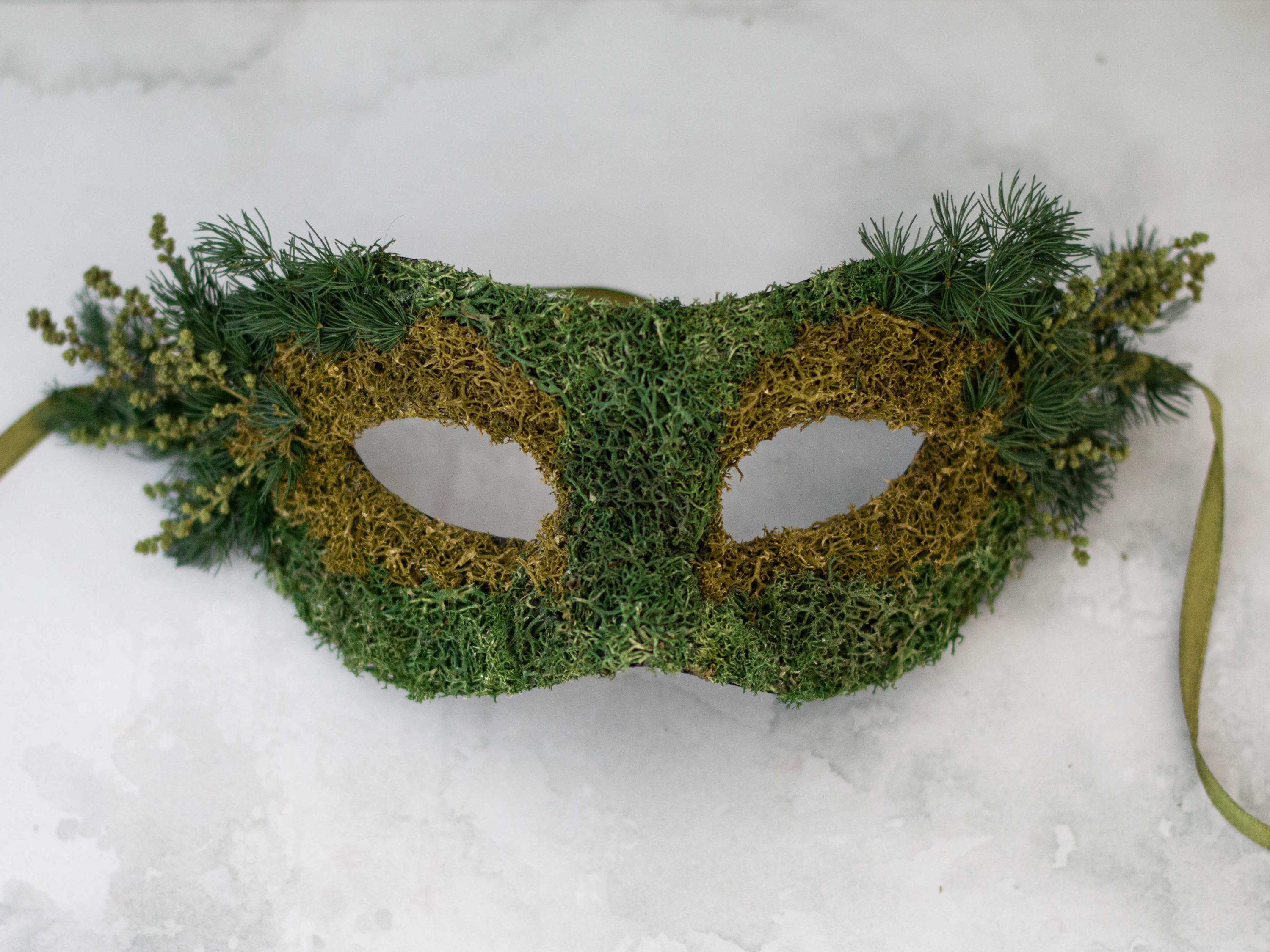 Green Moss Masquerade Mask: Woodland Elven Cosplay, Adult Carnival Mask ...