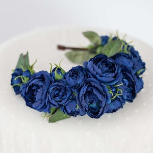 Navy blue rose flower headband, dark floral hair band, frida khalo headress, boho wedding head band, wild rose headpiece, bohemian bride