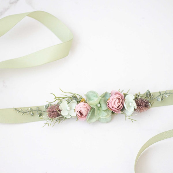 Ceinture avec des fleurs, Ceinture pour mariée, Ceinture robe de mariée