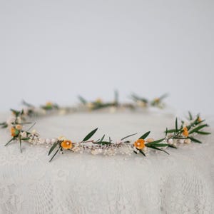 Meadow hair wreath with dried flowers, real flower crown for rustic wedding, thin floral headpiece, meadow hair piece, flower girl halo
