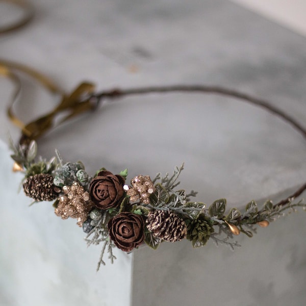 Winter flower crown wedding, pine cone head wreath, forest floral headpiece, christmas floral headband, pinecone headpiece, flower girl halo
