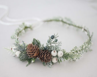 Winter flower crown wedding, pinecone hair wreath, christmas accessories, winter hair crown, pine cone headpiece, christmas photo prop