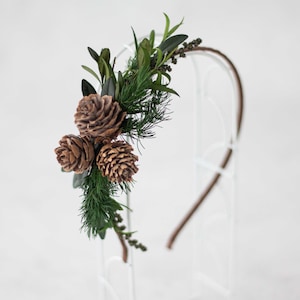 Forest headband with pinecones, dried leaf crown wedding, green hair wreath, woodland flower head piece, bride bridesmaid flower girl halo