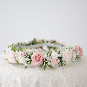 Blush rose flower crown for wedding, baby&#39;s breath hair wreath, boho bride headpiece, babies breath hair band, flower girl halo adjustable