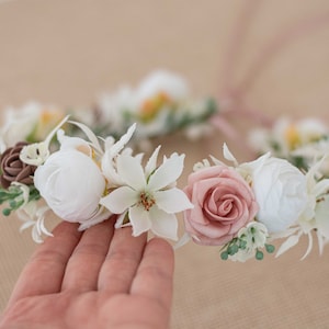 White flower crown wedding, bohemian hair wreath, bride hairband, bridal flower head band, rustic flower halo for girls bridesmaids