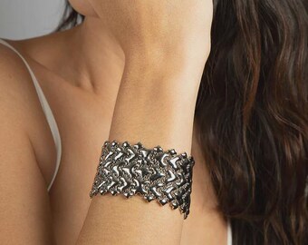 B89-N Chrome Finish Bracelet