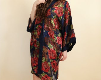 Vintage 1990's Victoria's Secret Gold Label Navy Blue Floral and Paisley Robe