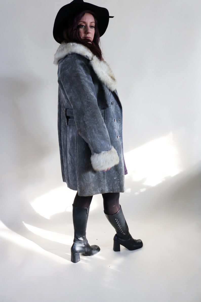 Vintage 70s Gray Crushed Velvet Faux Fur Trim Coat M