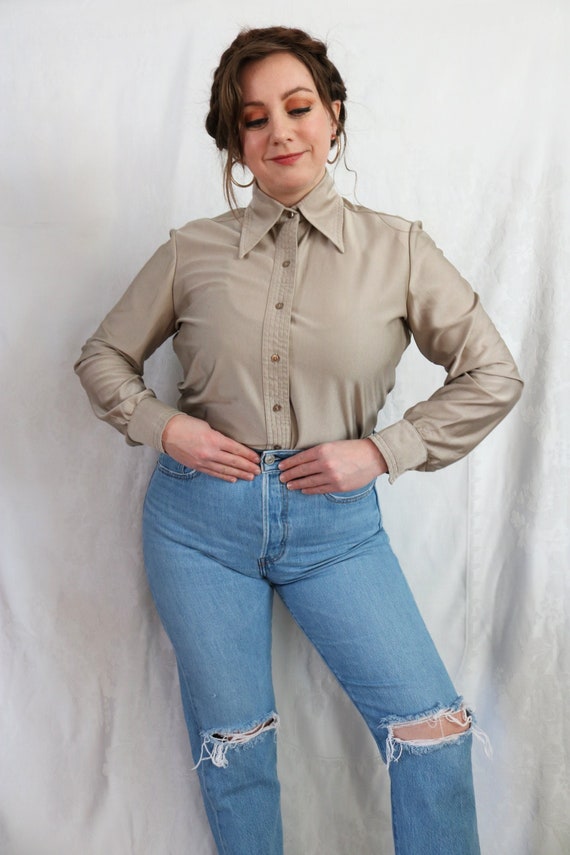 Vintage 70's Tan Dagger Collar Button Down Shirt Gem