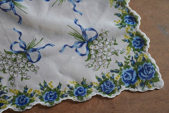 Vintage 40s 50s Scalloped Sheer Floral Handkerchi… - image 3