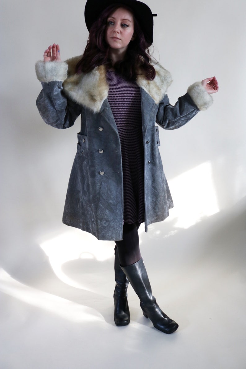 Vintage 70s Gray Crushed Velvet Faux Fur Trim Coat M